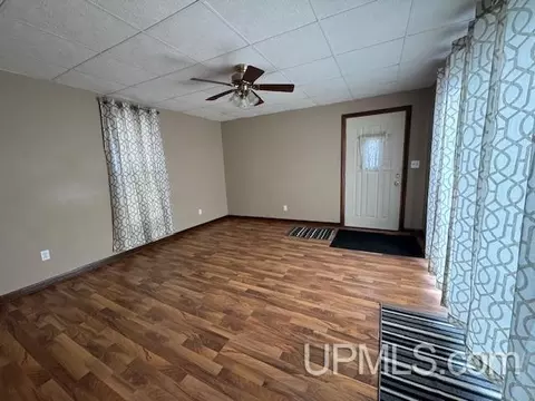 814 N 18th, Escanaba, MI 49829 photo 8