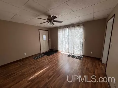 814 N 18th, Escanaba, MI 49829 photo 9