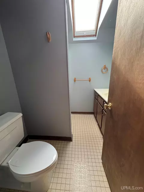 814 N 18th, Escanaba, MI 49829 photo 21