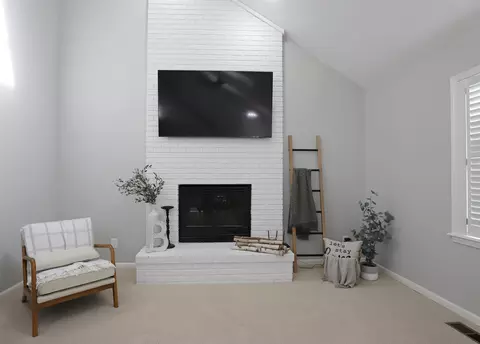 Living - 2375 Stepping Stone, Flushing, MI 48433 photo 1 of 1