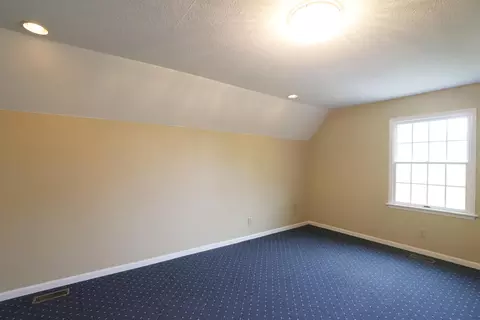 Bedroom - 2375 Stepping Stone, Flushing, MI 48433 photo 5 of 5