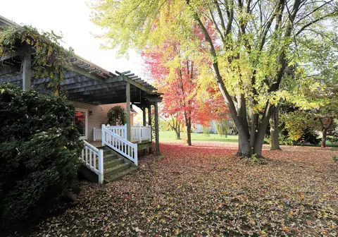 Exterior - 2375 Stepping Stone, Flushing, MI 48433 photo 6 of 13