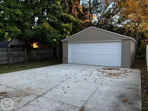 Exterior - 236 Mckinley, Grosse Pointe Farms, MI 48236 photo 2 of 2