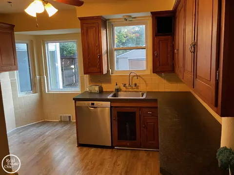Kitchen - 236 Mckinley, Grosse Pointe Farms, MI 48236 photo 1 of 3