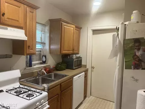 1706 Delaware, Flint, MI 48506 photo 5