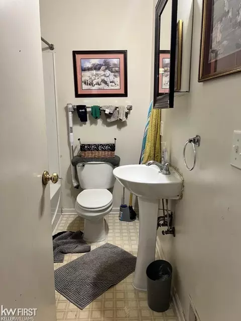 1706 Delaware, Flint, MI 48506 photo 13