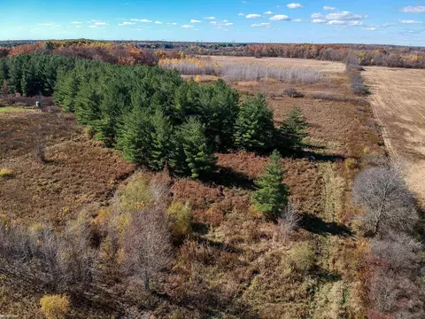 0 Duce, Avoca, MI 48006 photo 4
