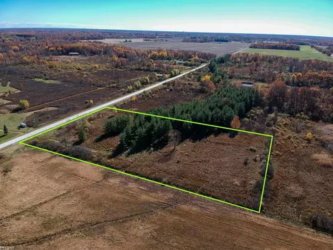 0 Duce, Avoca, MI 48006 photo 3