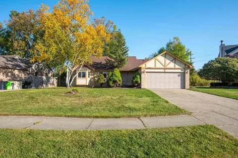 47582 Ramblewood, Chesterfield, MI 48051