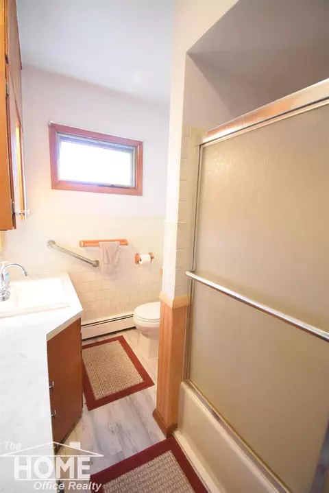211 E Washington, Durand, MI 48429 photo 9