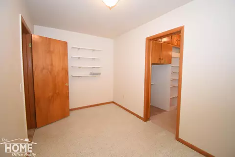 211 E Washington, Durand, MI 48429 photo 12