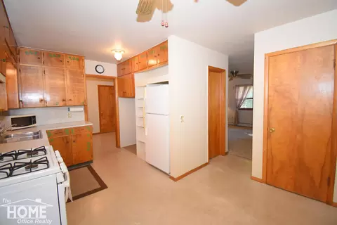 211 E Washington, Durand, MI 48429 photo 16