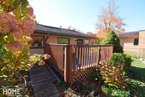 211 E Washington, Durand, MI 48429 photo 32