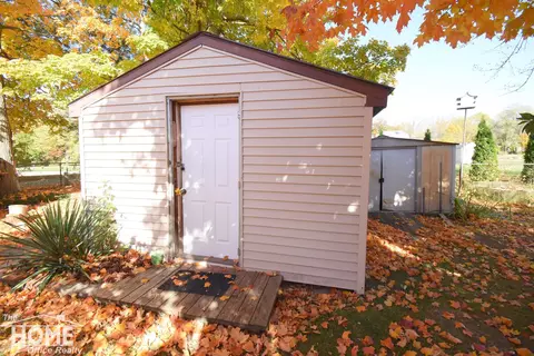 211 E Washington, Durand, MI 48429 photo 30