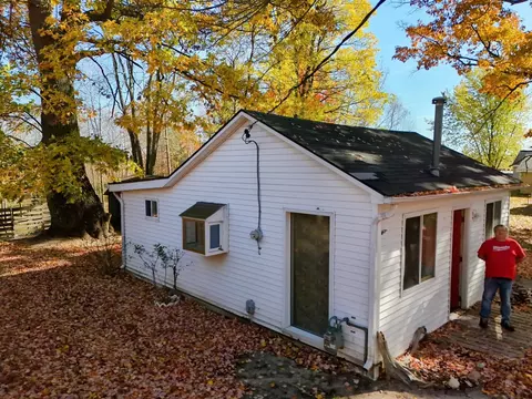 2346 Jimary, Gladwin, MI 48624 photo 3