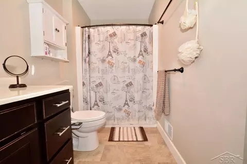 Bath - 2704 Kitty Hawk, Midland, MI 48642 photo 2 of 3