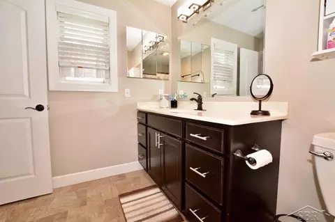 Bath - 2704 Kitty Hawk, Midland, MI 48642 photo 1 of 3