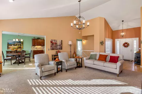 Living - 50916 Justin, Macomb, MI 48044 photo 3 of 3
