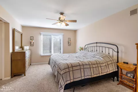 Bedroom - 50916 Justin, Macomb, MI 48044 photo 2 of 3
