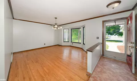 47120 Barbara, Macomb, MI 48044 photo 5