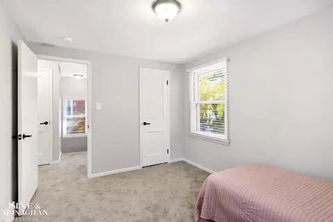 Bedroom - 1685 Bournemouth, Grosse Pointe Woods, MI 48236 photo 2 of 6