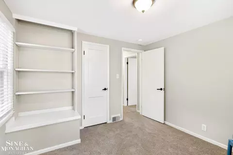 Bedroom - 1685 Bournemouth, Grosse Pointe Woods, MI 48236 photo 6 of 6
