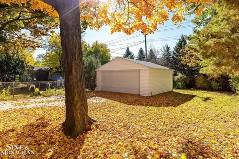 Other - 1685 Bournemouth, Grosse Pointe Woods, MI 48236 photo 3 of 6