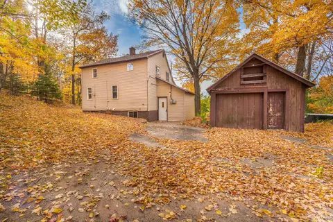 1001 Cleveland, Marquette, MI 49855