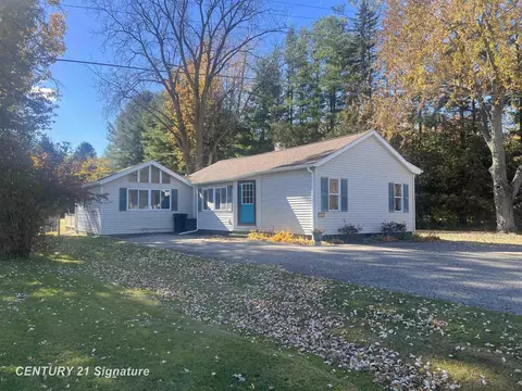 7035 Coldwater, Flushing, MI 48433