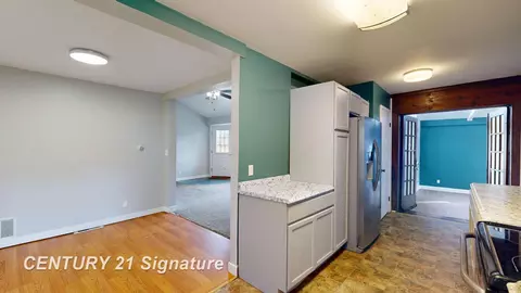 Entry Way - 7035 Coldwater, Flushing, MI 48433 photo 2 of 4