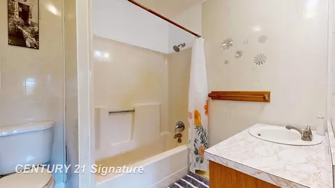Bath - 7035 Coldwater, Flushing, MI 48433 photo 1 of 2