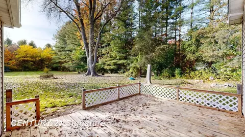 Exterior - 7035 Coldwater, Flushing, MI 48433 photo 6 of 11