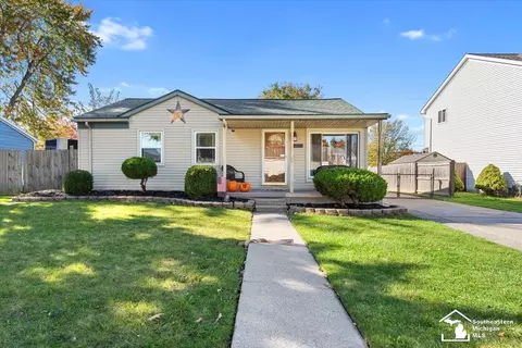 25246 Reeck, Woodhaven, MI 48183