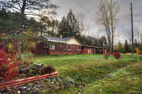Exterior - 810 Bedell, Wakefield, MI 49968 photo 15 of 15