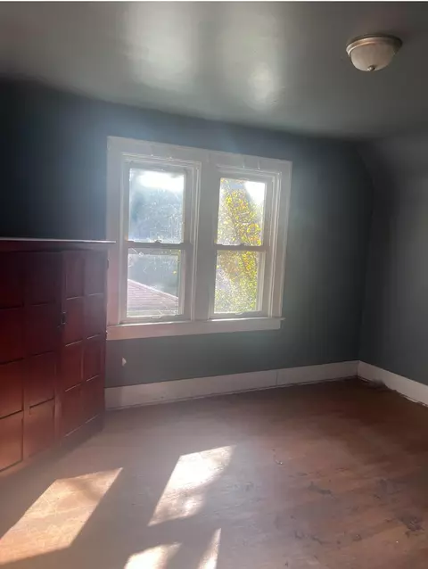 Bedroom - 2013 Welch, Flint, MI 48504 photo 3 of 3