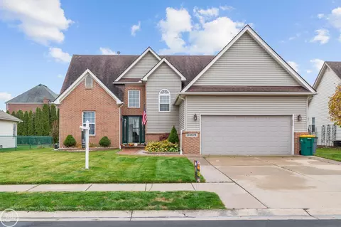 34674 Cherry Hl, Richmond, MI 48062