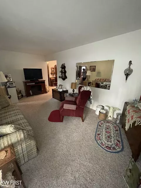 Living - 1231 S Elms, Flint, MI 48532 photo 1 of 2