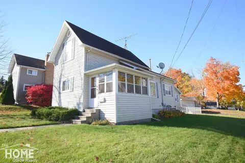 1104 Palmer, Owosso, MI 48867