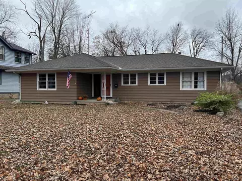910 Lincoln, Adrian, MI 49221