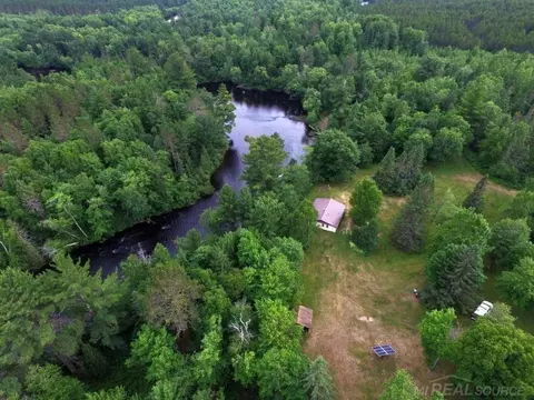 View/Area - 6037 Whippoorwill, Republic, MI 49879 photo 21 of 23