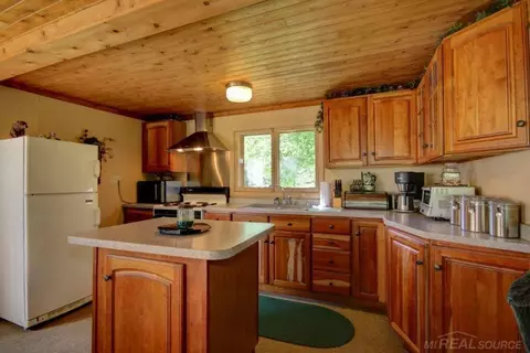 Kitchen - 6037 Whippoorwill, Republic, MI 49879 photo 1 of 1