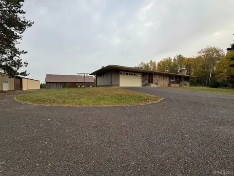 E5936 Airport, Ironwood, MI 49938