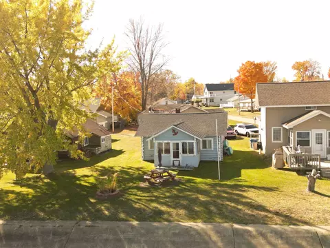 118 Wilson A, Houghton Lake, MI 48629