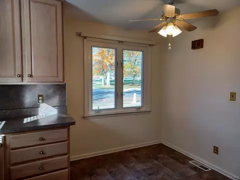 Kitchen - 622 Springbrook, Adrian, MI 49221 photo 3 of 3