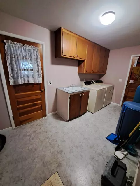 Other - 323 John, Clare, MI 48617 photo 2 of 3