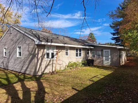 Exterior - 323 John, Clare, MI 48617 photo 3 of 3