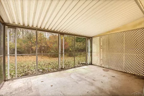 3880 Grotto, Bridgeport, MI 48722 photo 24