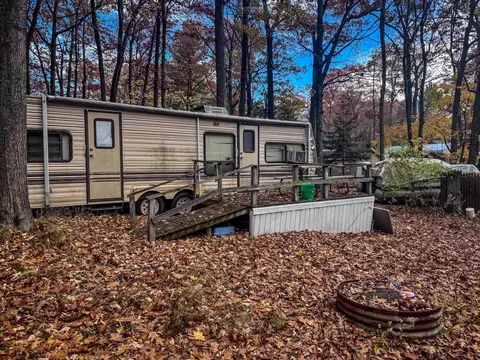 Exterior - 5362 Ferndale, Harrison, MI 48625 photo 6 of 7