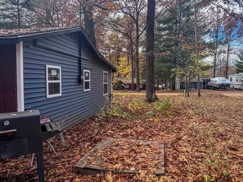 Exterior - 5362 Ferndale, Harrison, MI 48625 photo 4 of 7