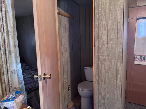 Bath - 5362 Ferndale, Harrison, MI 48625 photo 1 of 1